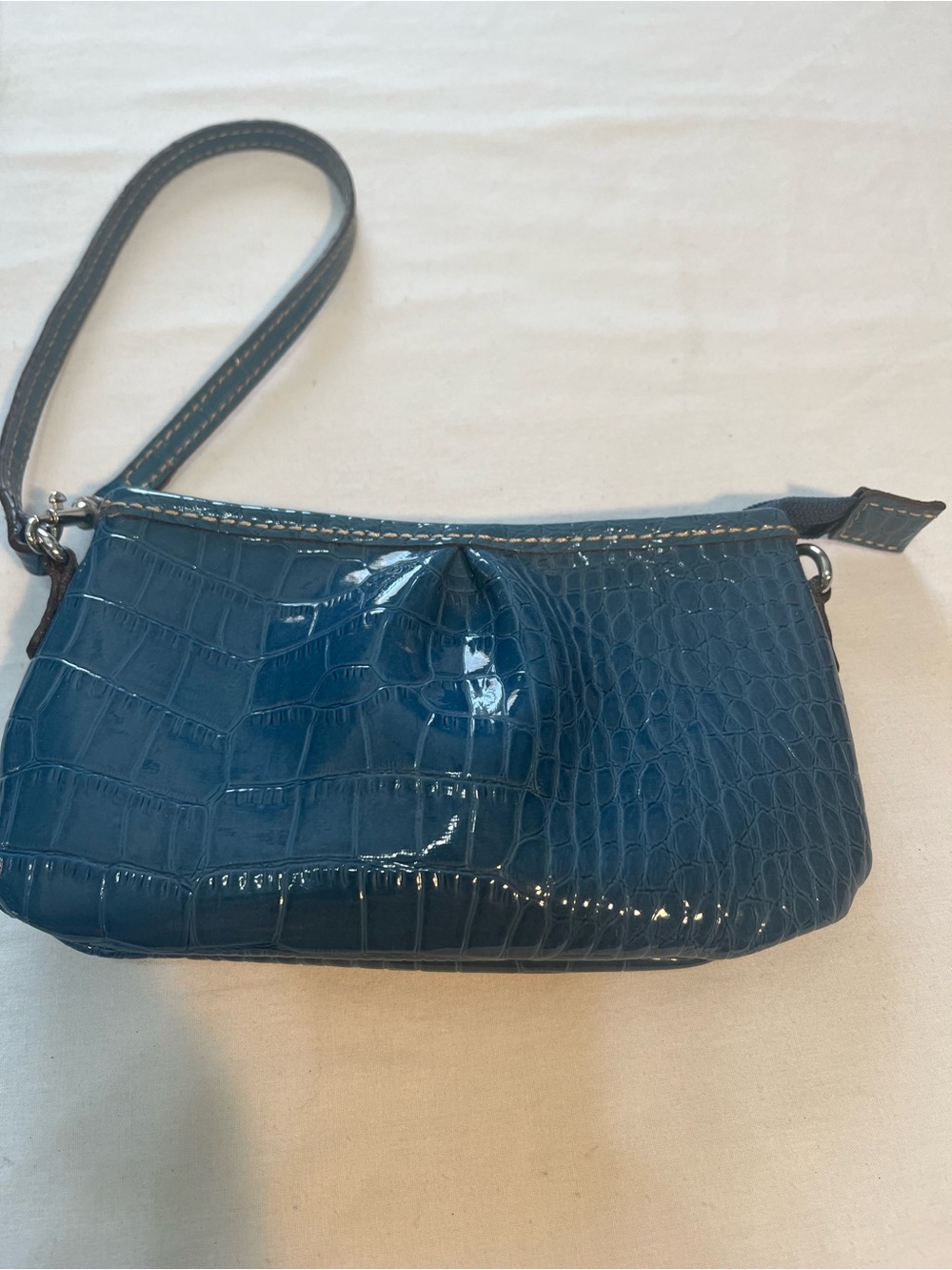 Liz Claiborne Teal Croc-Embossed Wristlet